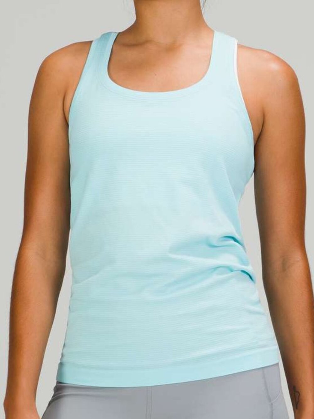 Lululemon Light Blue Swiftly Tech Racerback Tank Top 2.0 Race Length size 10